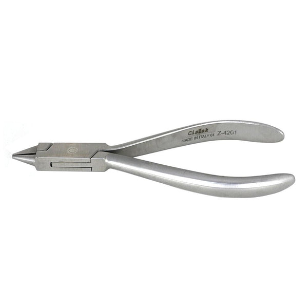 Shop online at Serona for the veterinary dental #139 Premium Version Angle Cone and pyramid shaped beak wire pliers, from Cislak. Measurement: 5.00"/12.5cm.
